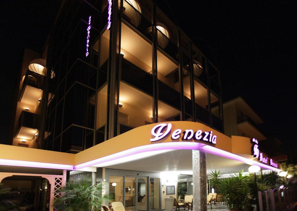 Hotel Venezia Ріміні Екстер'єр фото